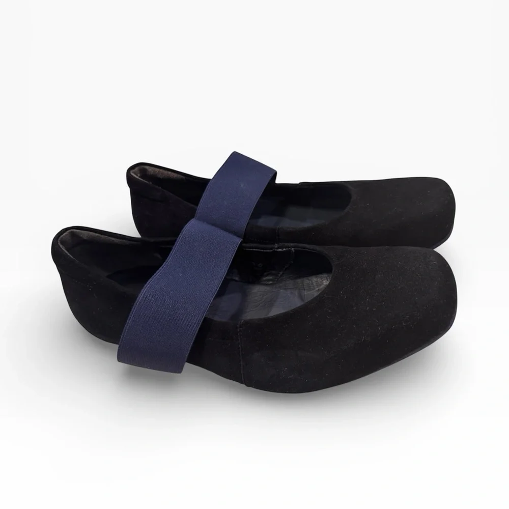 Think Black suede Mary Jane’s with navy elastic strap, 8.5, slightly wide, sharp - Picture 2 of 5